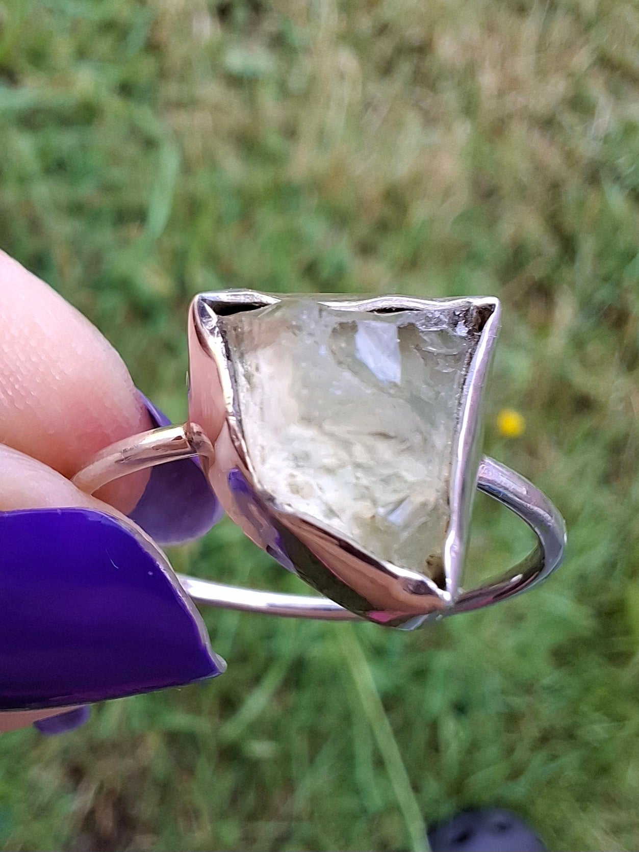 Libyan Desert Glass Ring, size large V, 925 Silver, Tektite (Ref: LR58)