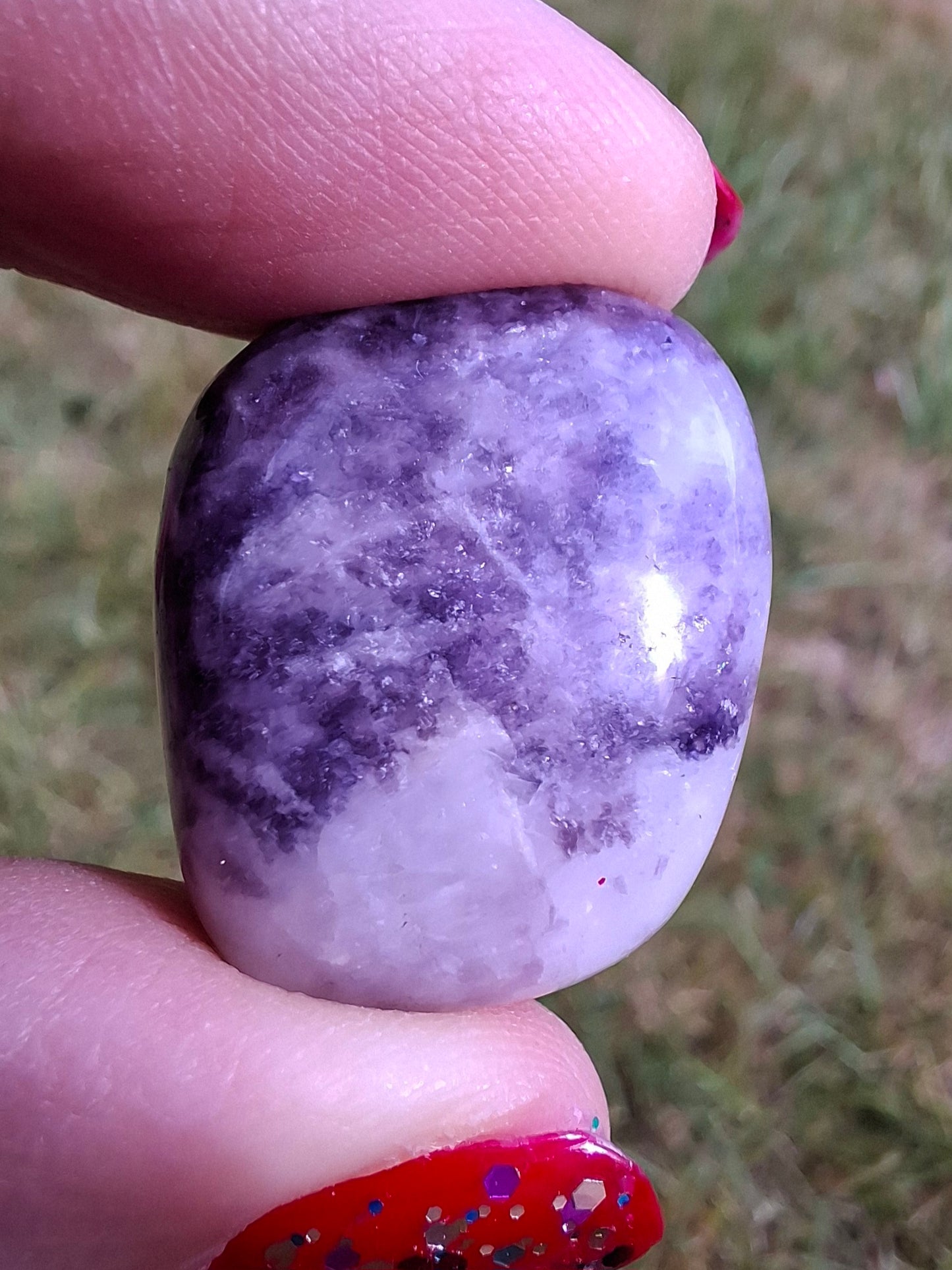 Lepidolite, Tumble Stone, Crystal (Ref: T122)