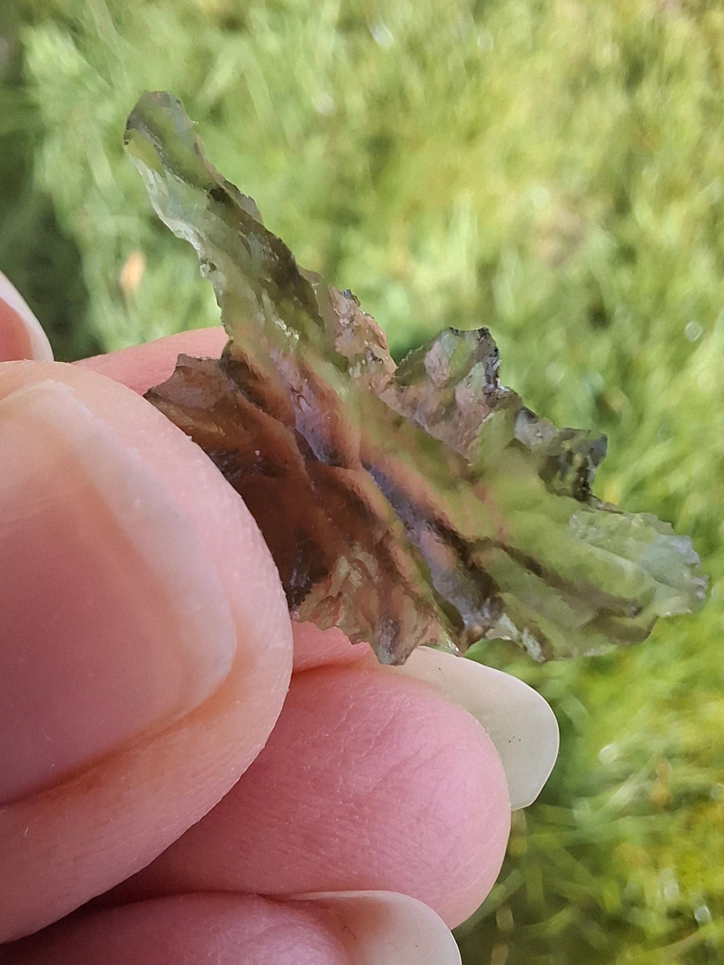Moldavite Piece, JEZKOVNA BESEDNICE, 0.90g, Tektite (Ref: 1282)