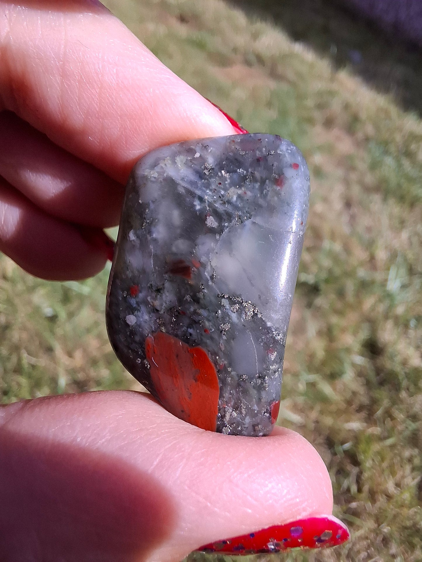 African Blood Stone, Tumble Stone, Crystal (Ref: T173)