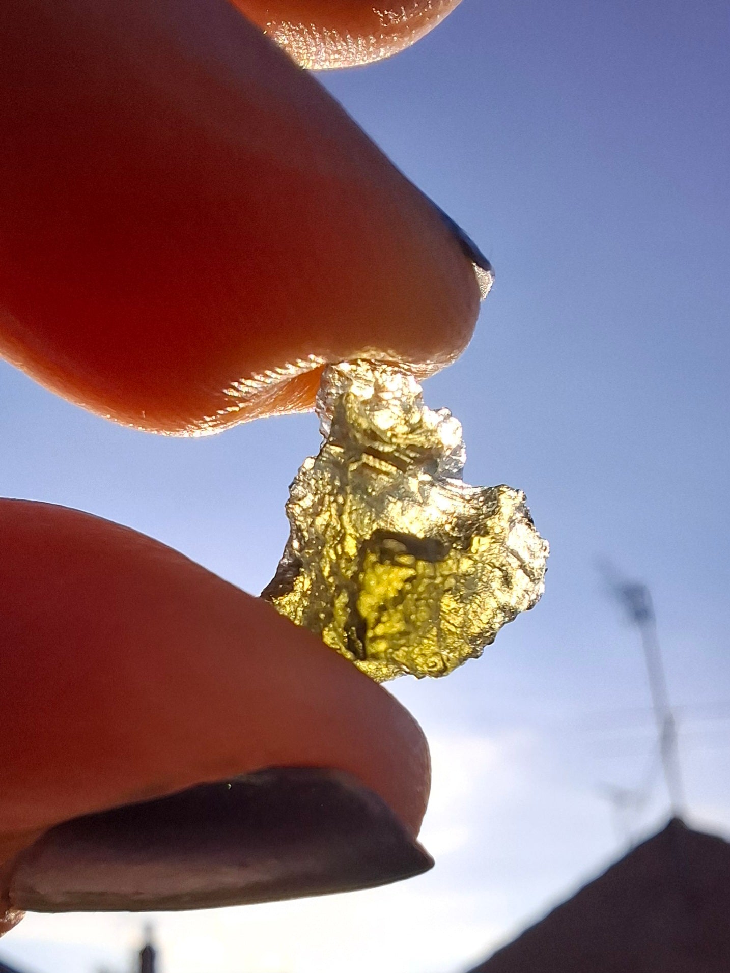 Moldavite Piece, 0.72g, Tektite (Ref: 1379)