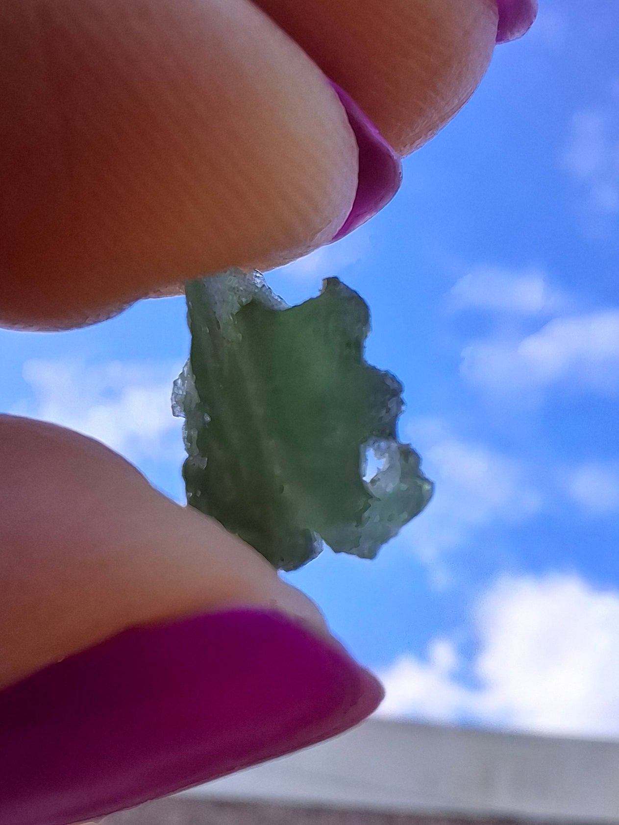 Moldavite Piece, 0.84g, Tektite (Ref: 1445)
