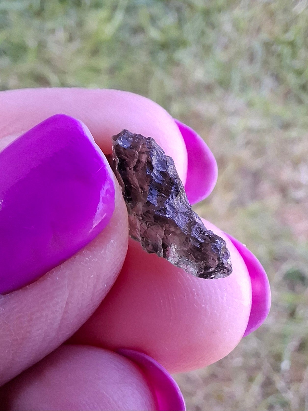 Moldavite Piece, 0.61g, Tektite (Ref: 1457)