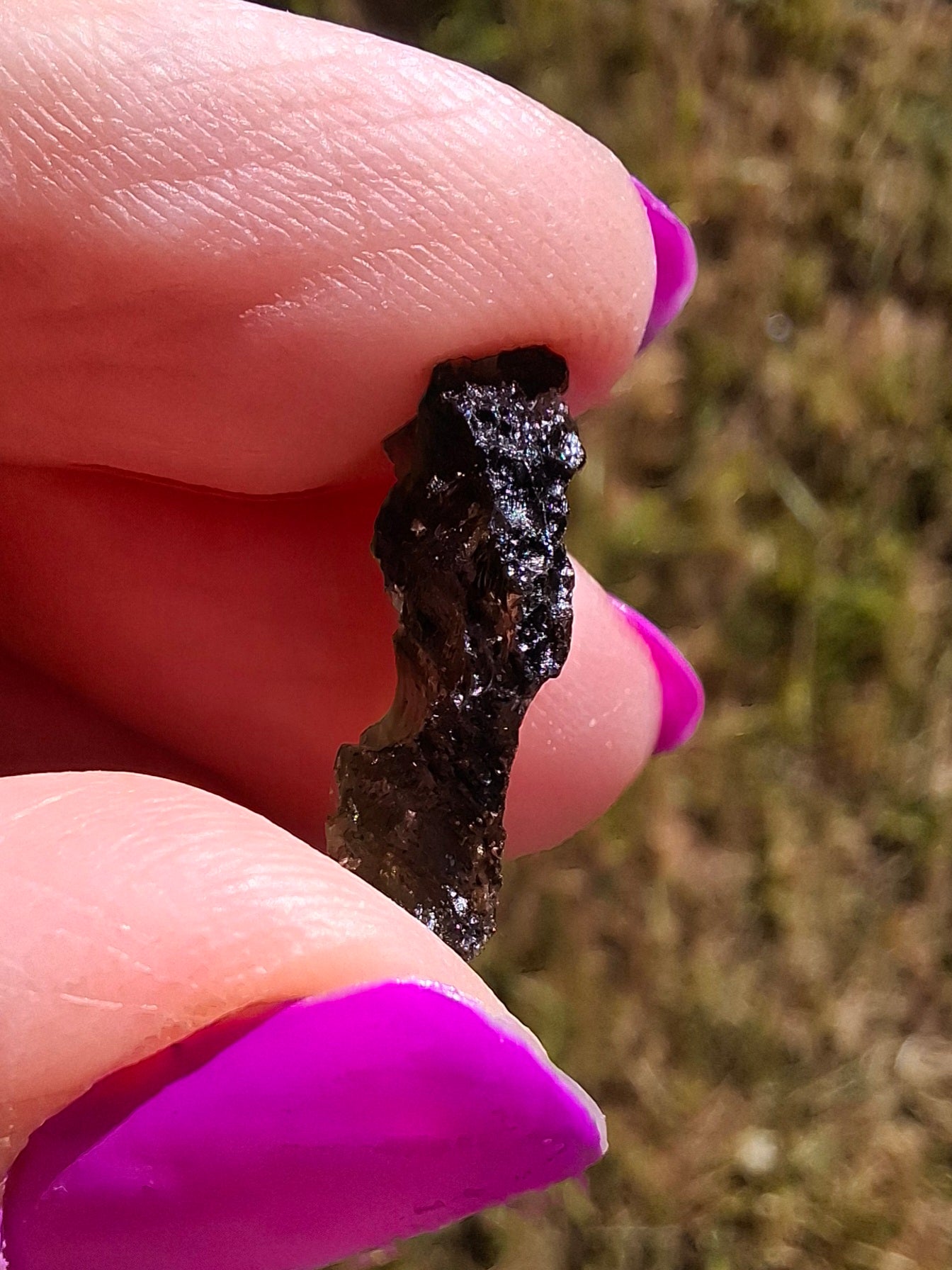 Moldavite Piece, 0.98g, Tektite (Ref: 1427)