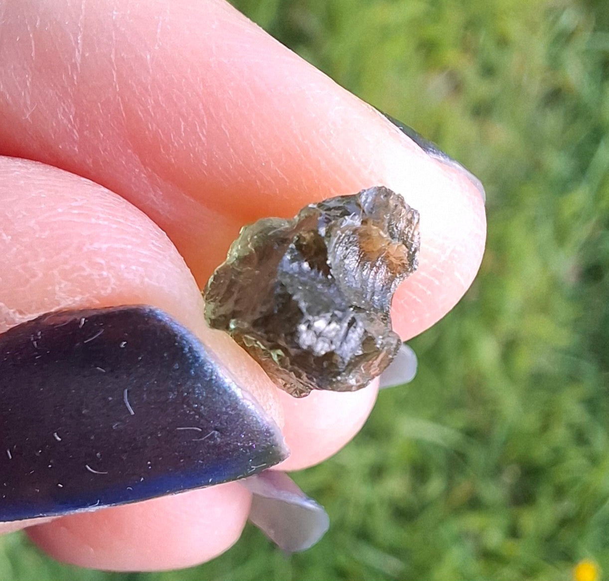 Moldavite Piece, 0.60g, Tektite (Ref: 1385)