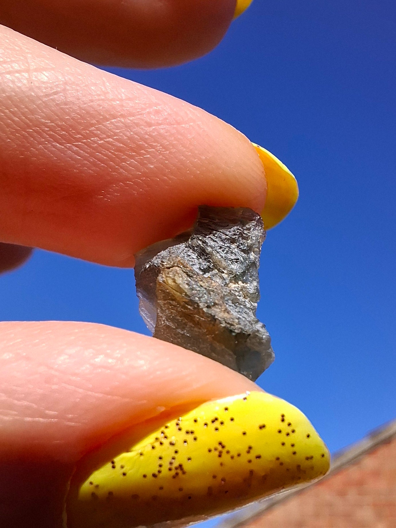 Moldavite Piece, 0.75g, Tektite (Ref: 1483)