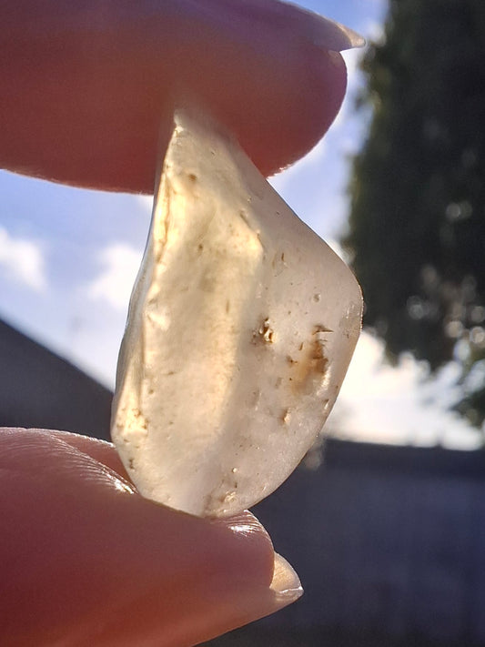 Libyan Desert Glass Piece, 2.80g, Tektite (Ref: LE274)
