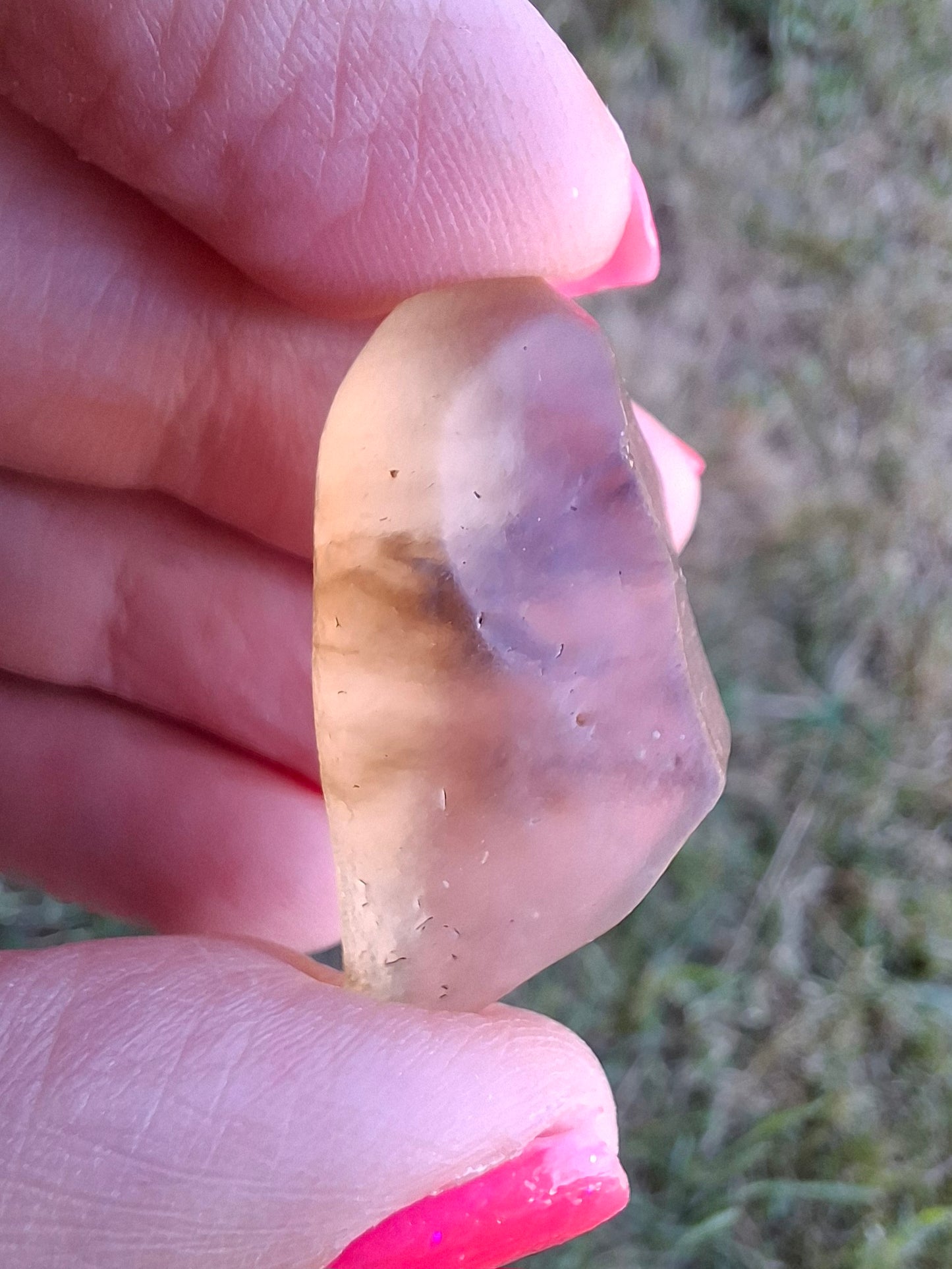 Libyan Desert Glass (darker) Piece, 7.38g, Tektite (Ref: L1375)