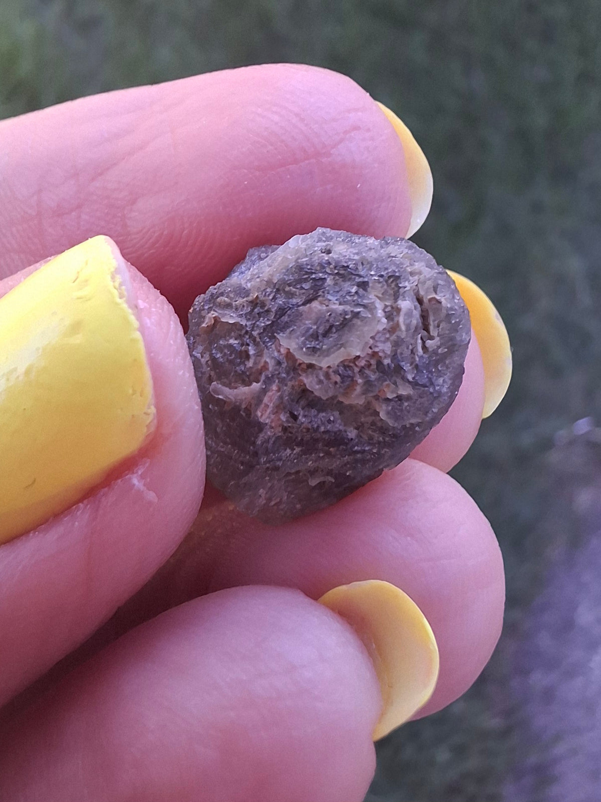Moldavite Piece, 2.09g, Tektite (Ref: 1510)