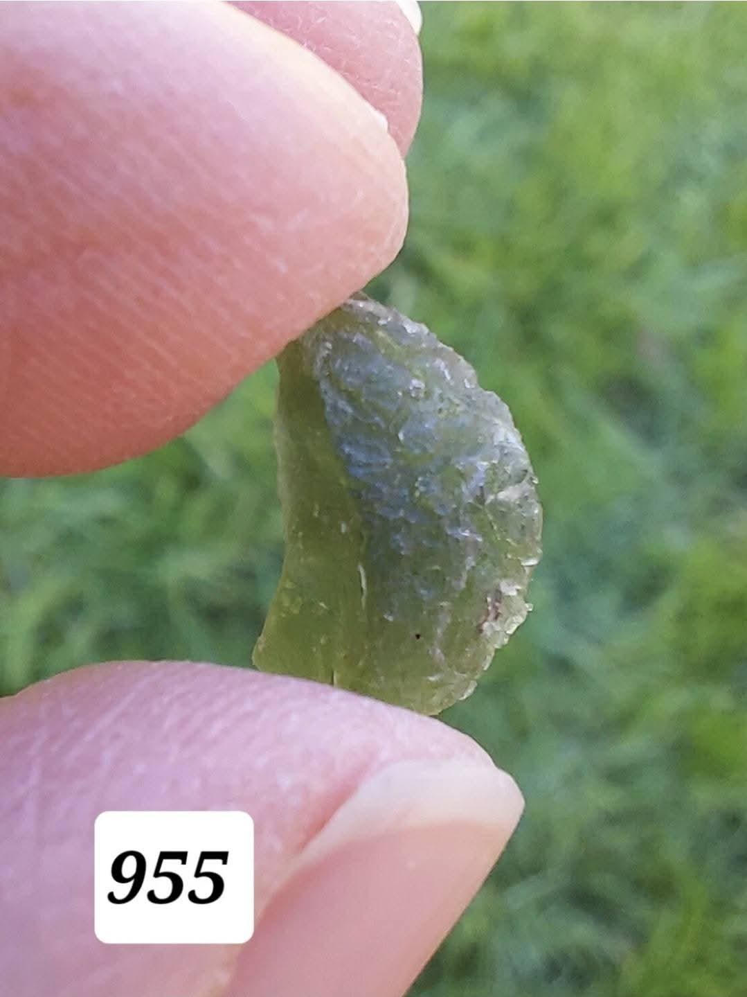 Moldavite Piece, 0.62g, Tektite (Ref: 955)