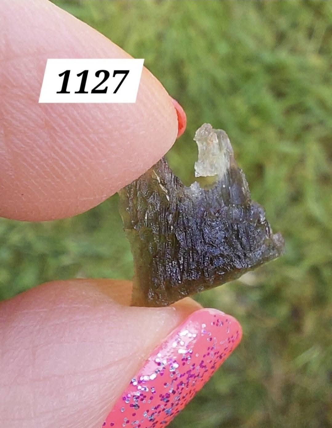 Moldavite Piece, 0.62g, Tektite (Ref: 1127)