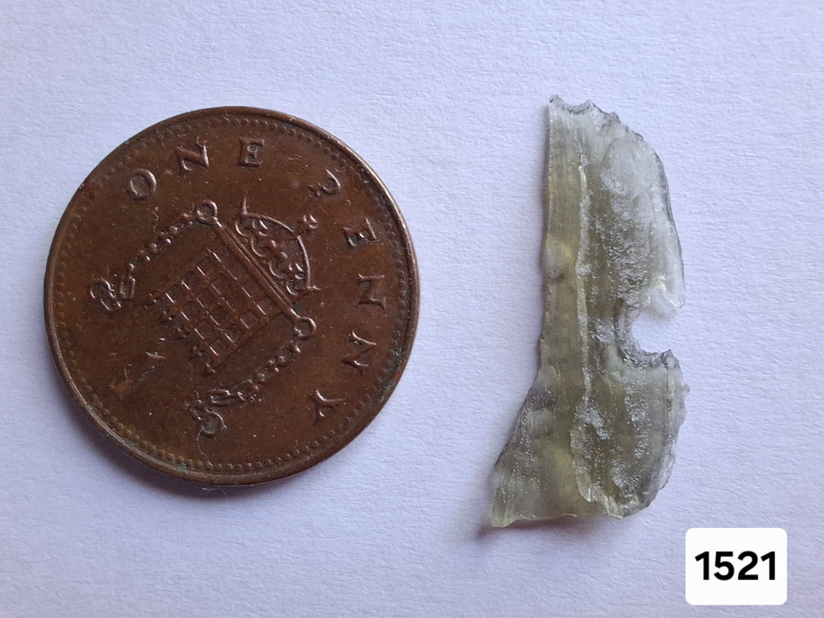 Moldavite Piece, 0.46g, Tektite (Ref: 1521)