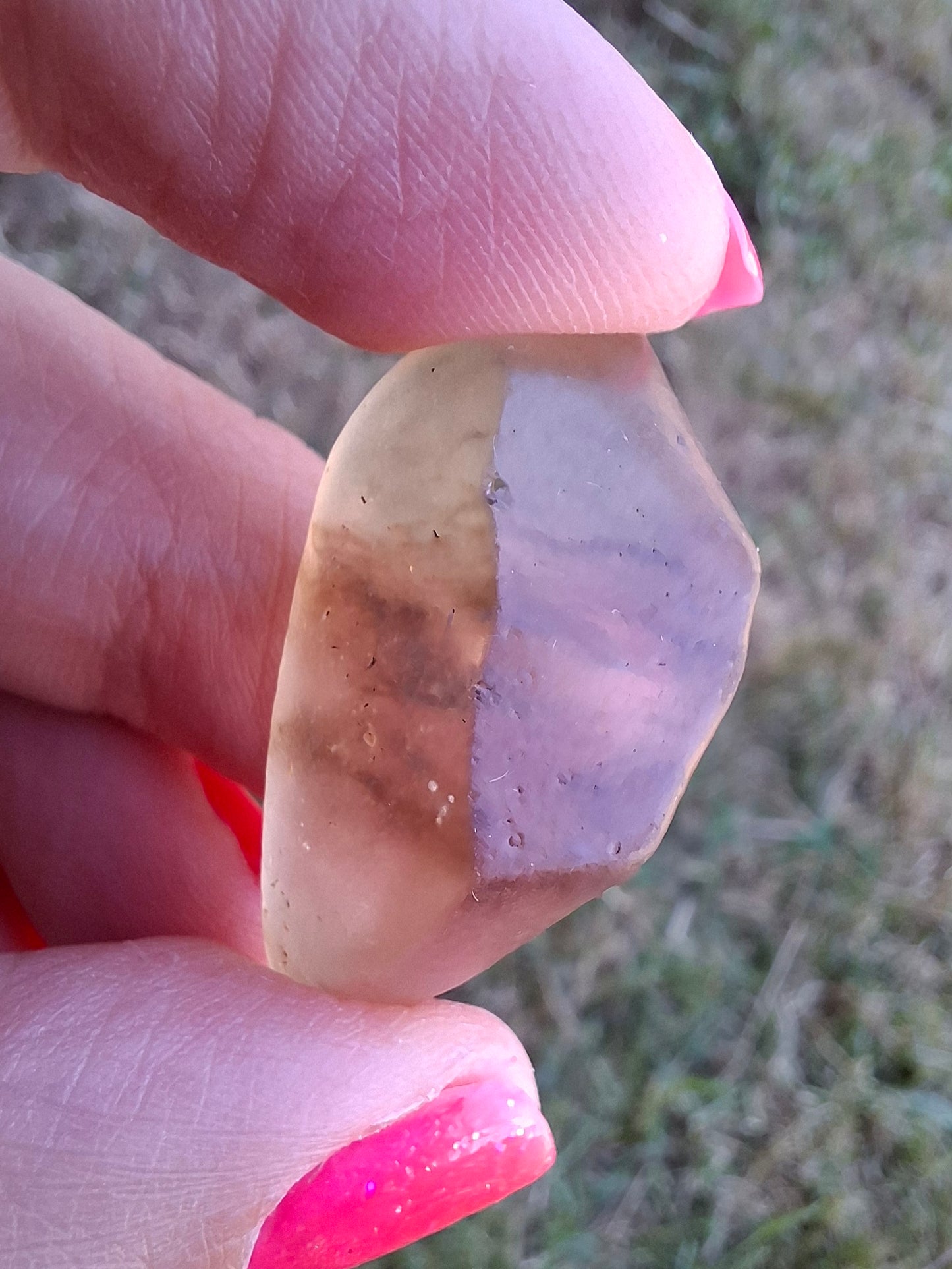Libyan Desert Glass (darker) Piece, 7.38g, Tektite (Ref: L1375)