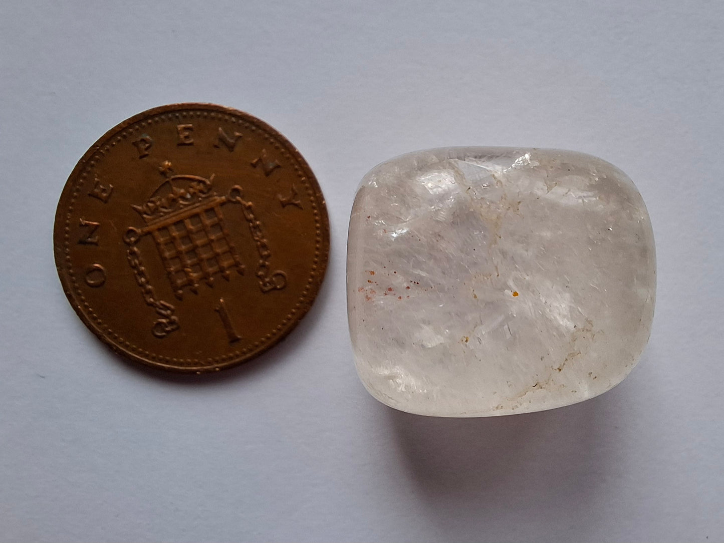 Clear Quartz, Tumble Stone, Crystal 🌈 (Ref: T26)