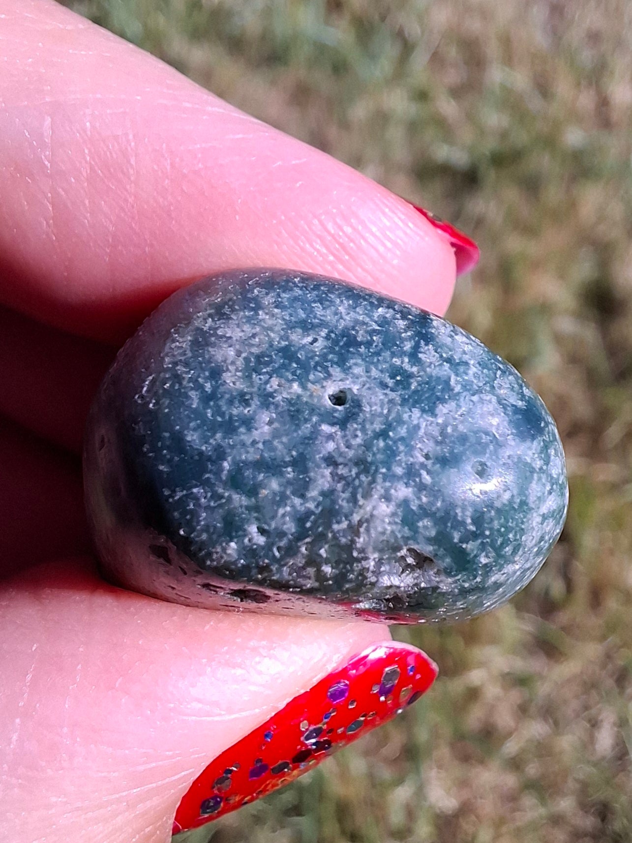 Green Moss Agate, Tumble Stone, Crystal (Ref: T172)