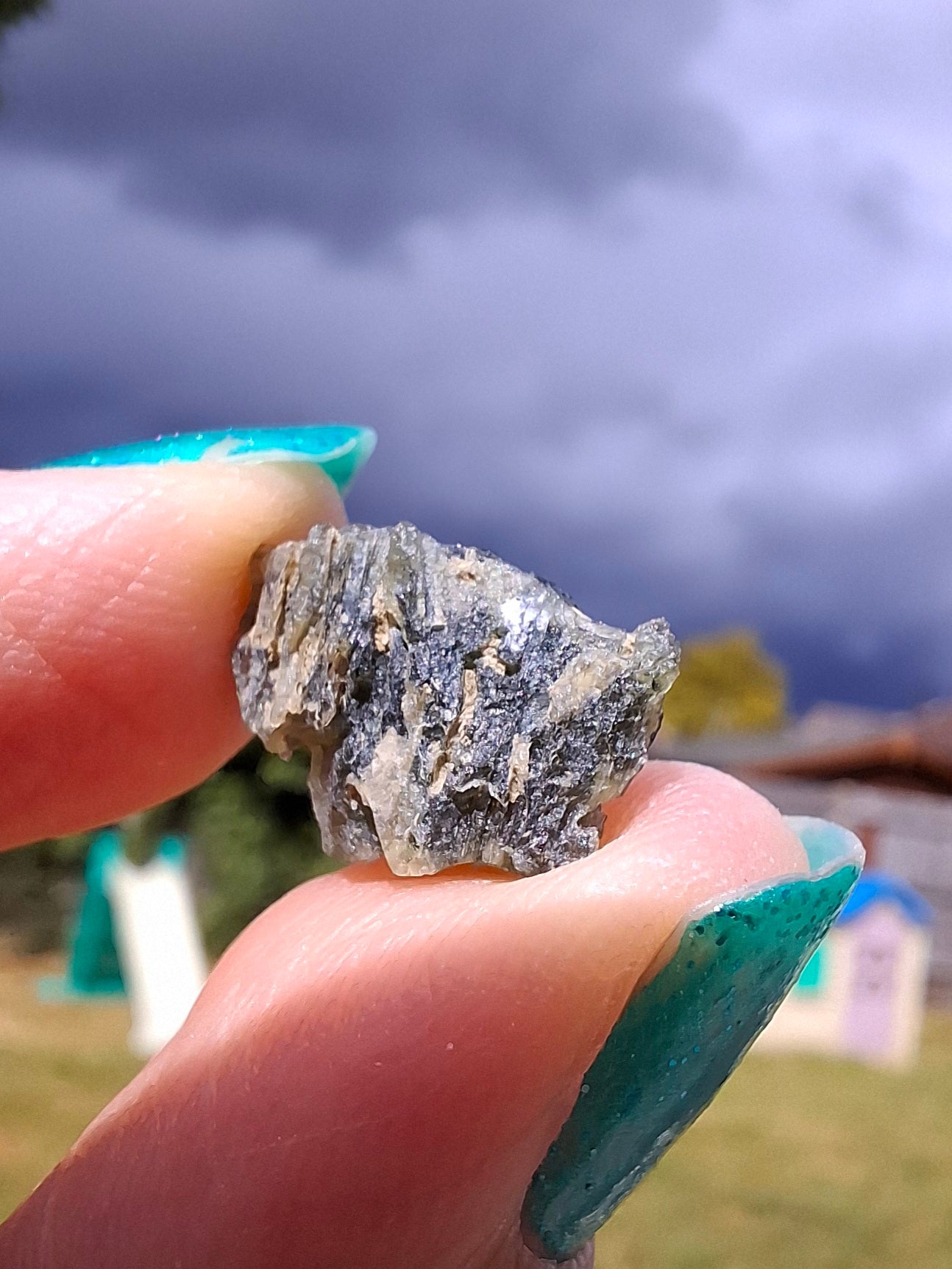 Moldavite Piece, 1.07g, Tektite (Ref: 1422)