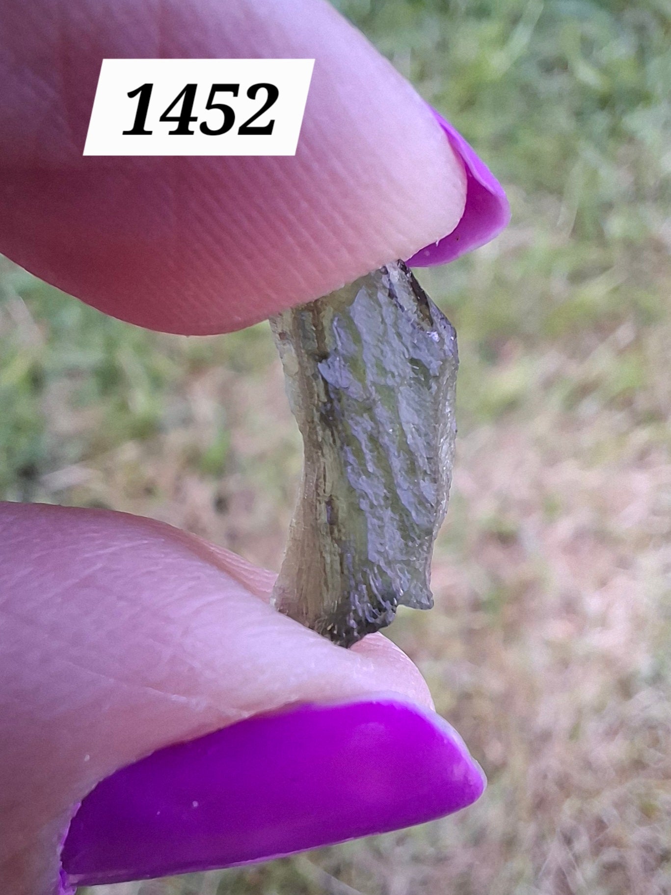 Moldavite Piece, 0.49g, Tektite (Ref: 1452)