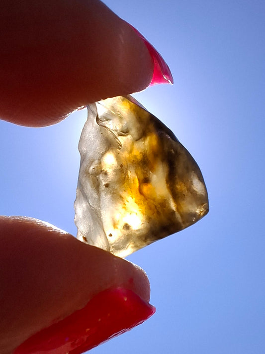 Libyan Desert Glass (darker) Piece, 2.29g, Tektite (Ref: L1359)