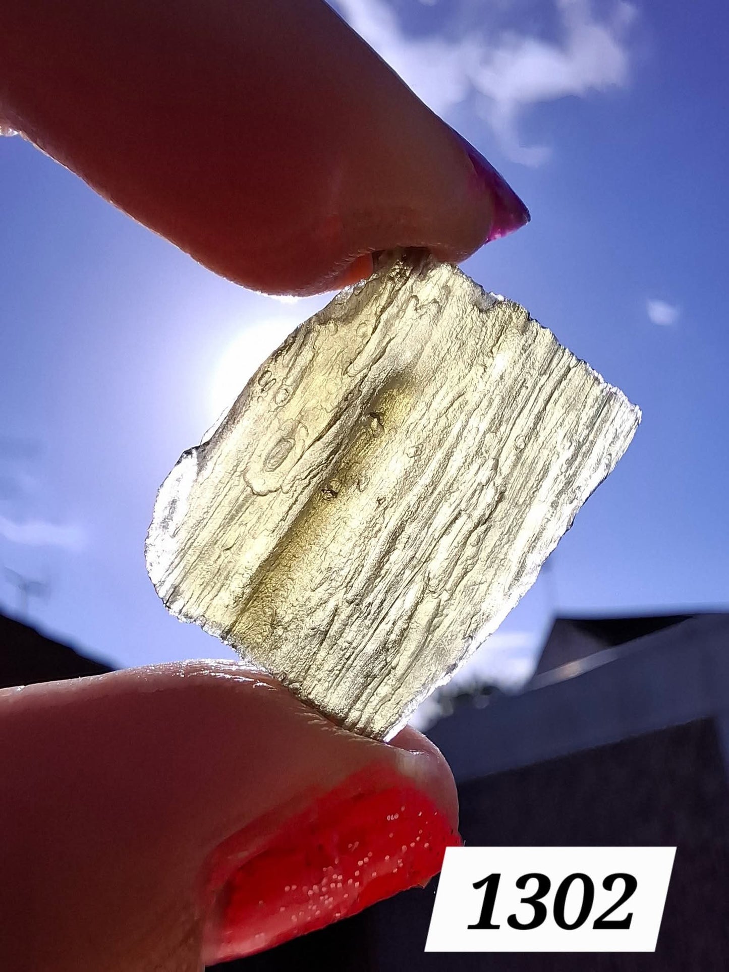Moldavite Piece, 2.54g, Tektite (Ref: 1302)