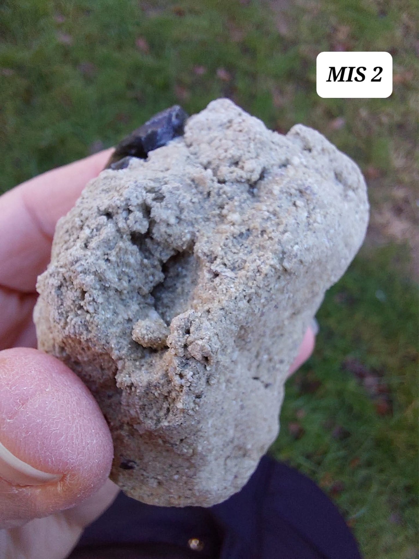 Moldavite In-Situ (in matrix), Besednice, Est 3.5-4g, Tektite (Ref: MIS2)