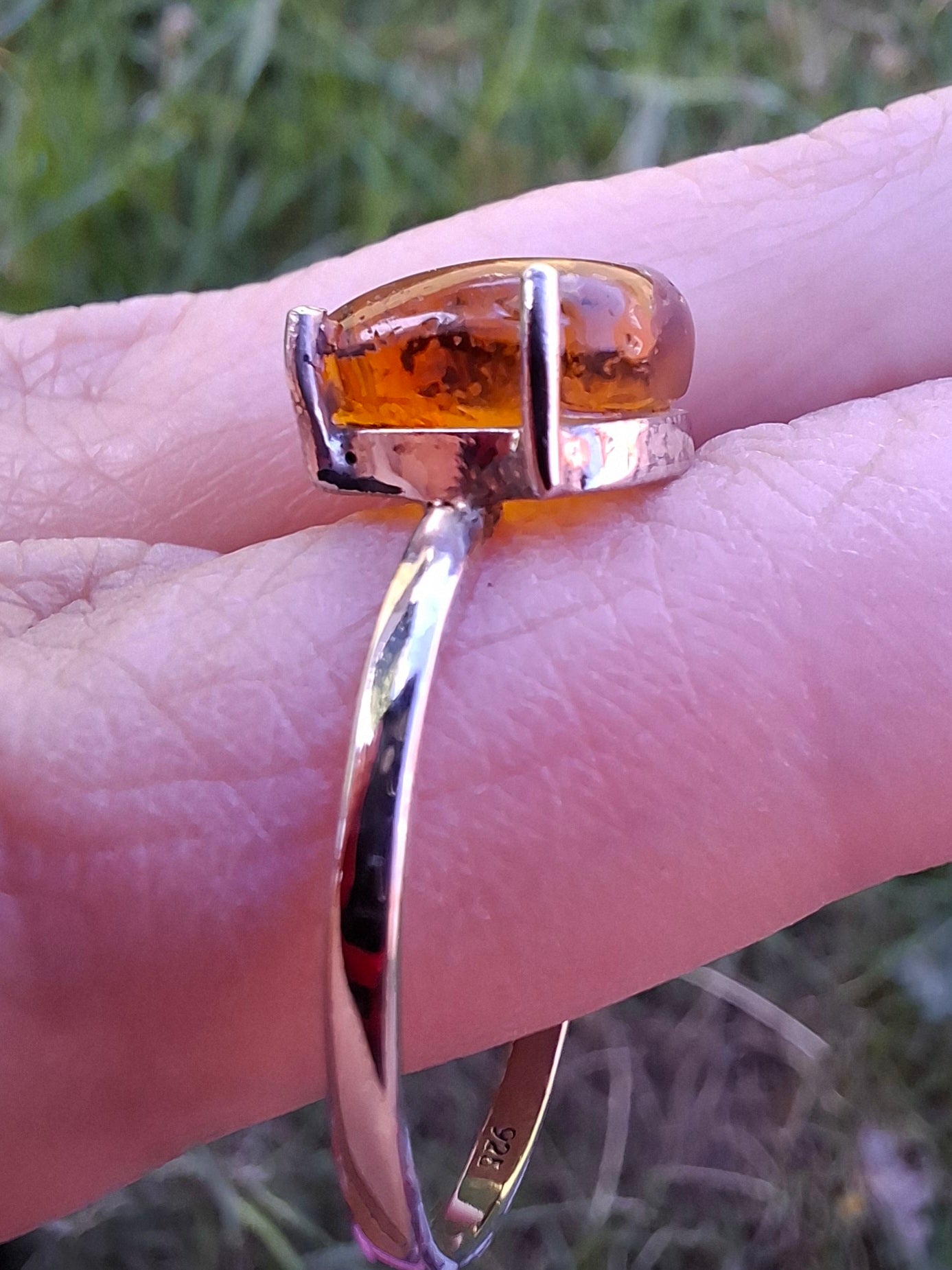 Baltic Amber Ring, size large V, 925 Silver, Fossil (Ref: AR24)