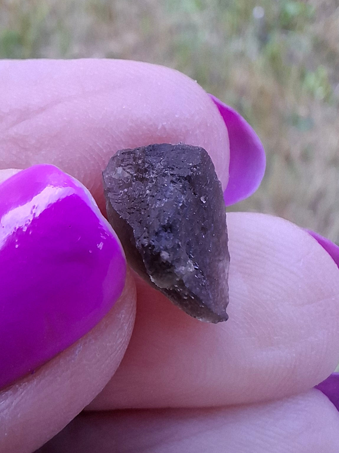Moldavite Piece, 0.72g, Tektite (Ref: 1443)