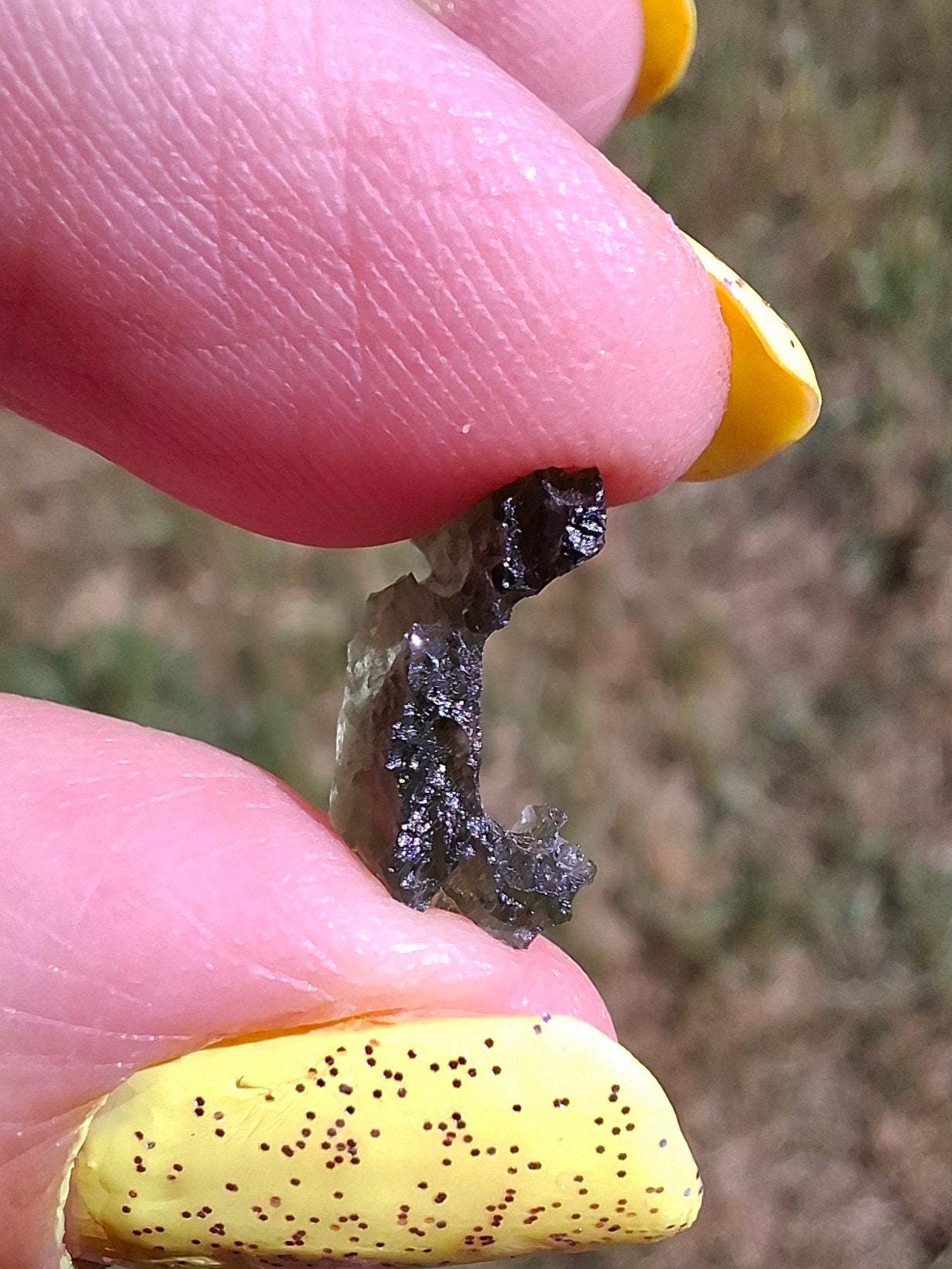 Moldavite Piece, 0.56g, Tektite (Ref: 1474)