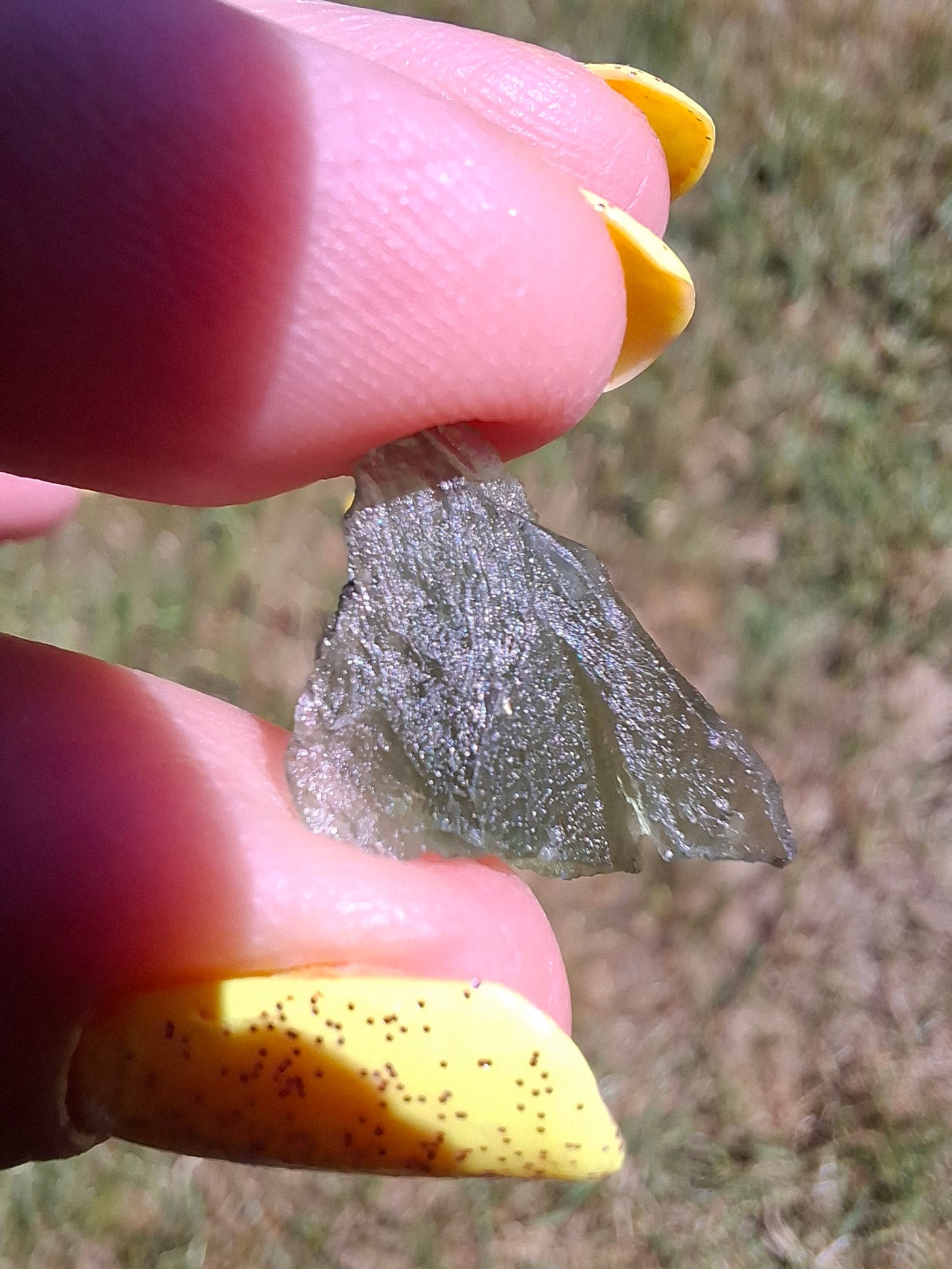 Moldavite Piece, 0.87g, Tektite (Ref: 1477)