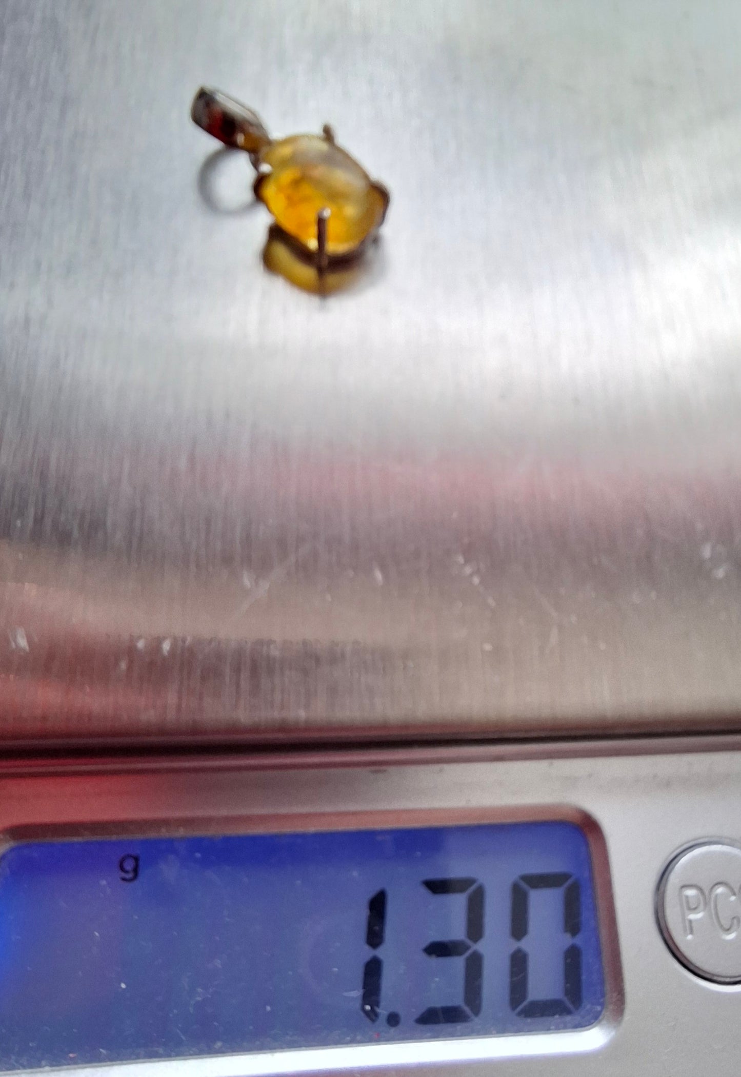 Baltic Amber Pendant, 925 Silver, Fossil (Ref: AP26)