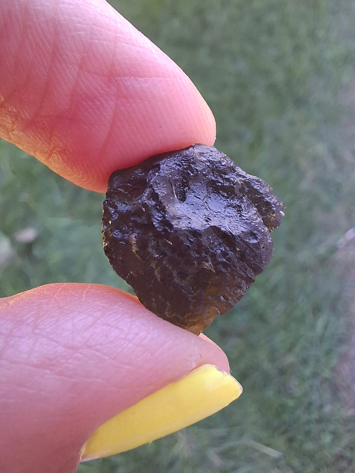 Moldavite Piece, 2.22g, Tektite (Ref: 1514)