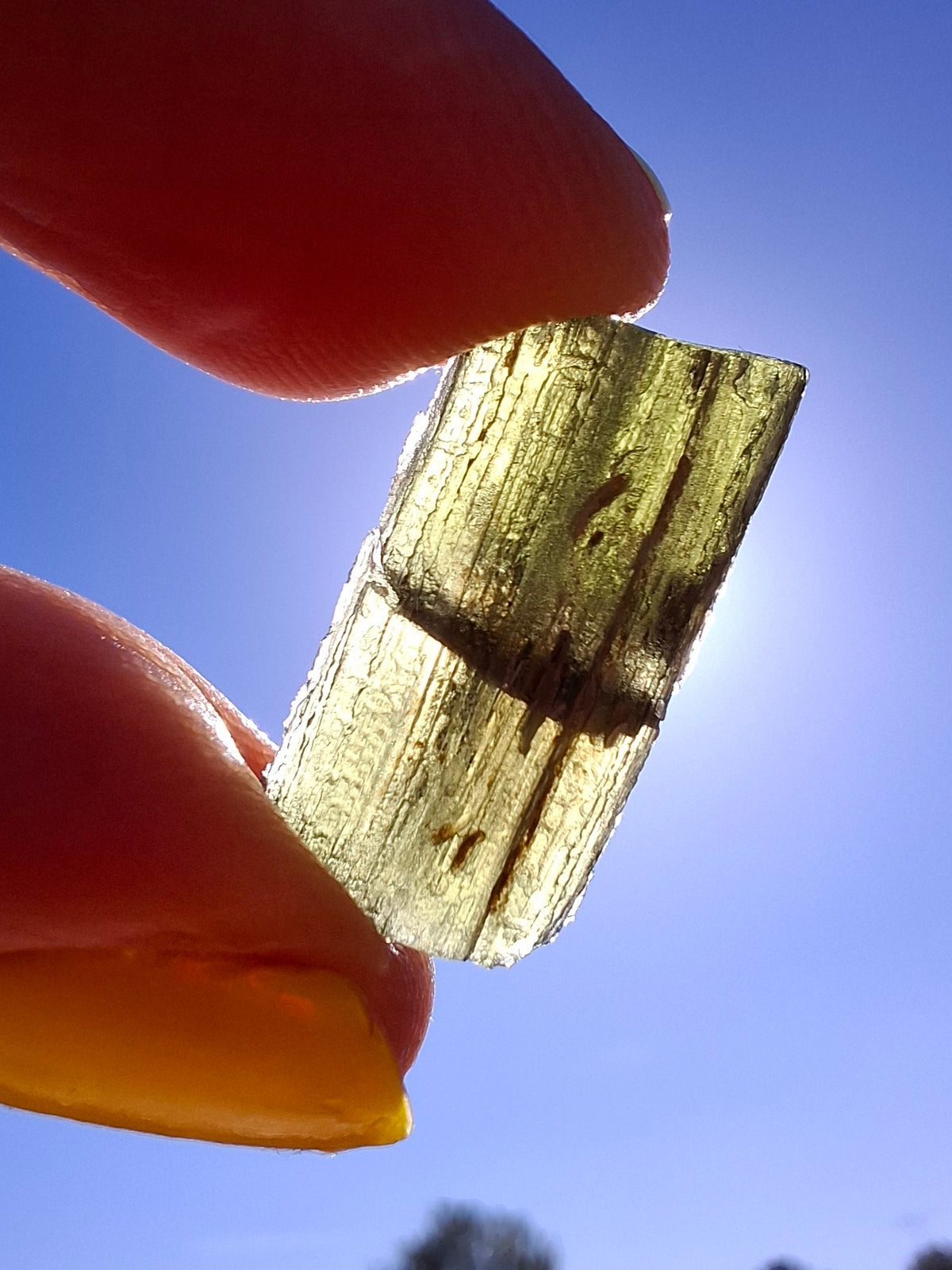 Moldavite Piece, 2.26g, Tektite (Ref: 1509)