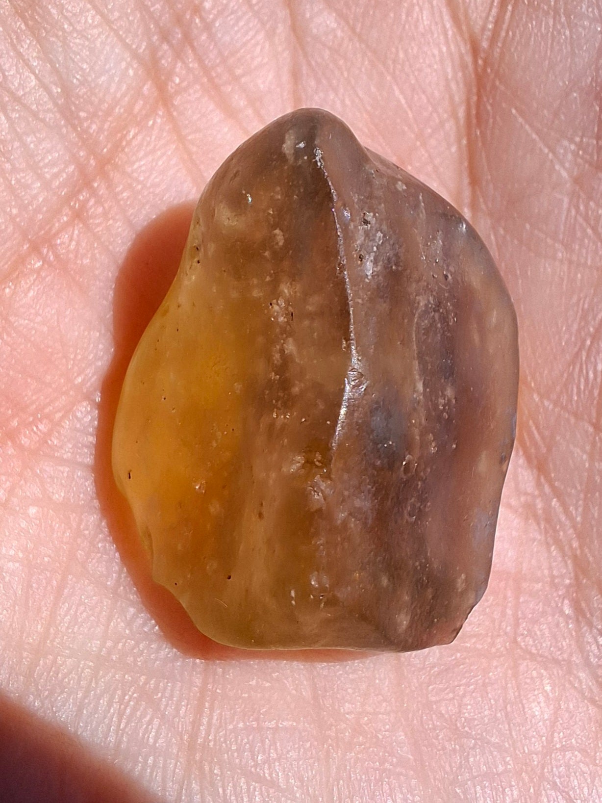 Libyan Desert Glass (darker) Piece, 6.82g, Tektite (Ref: L1365)