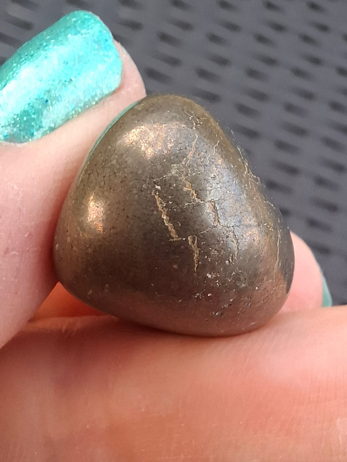 Apache Gold Tumble Stone, Crystal (Ref: T228)