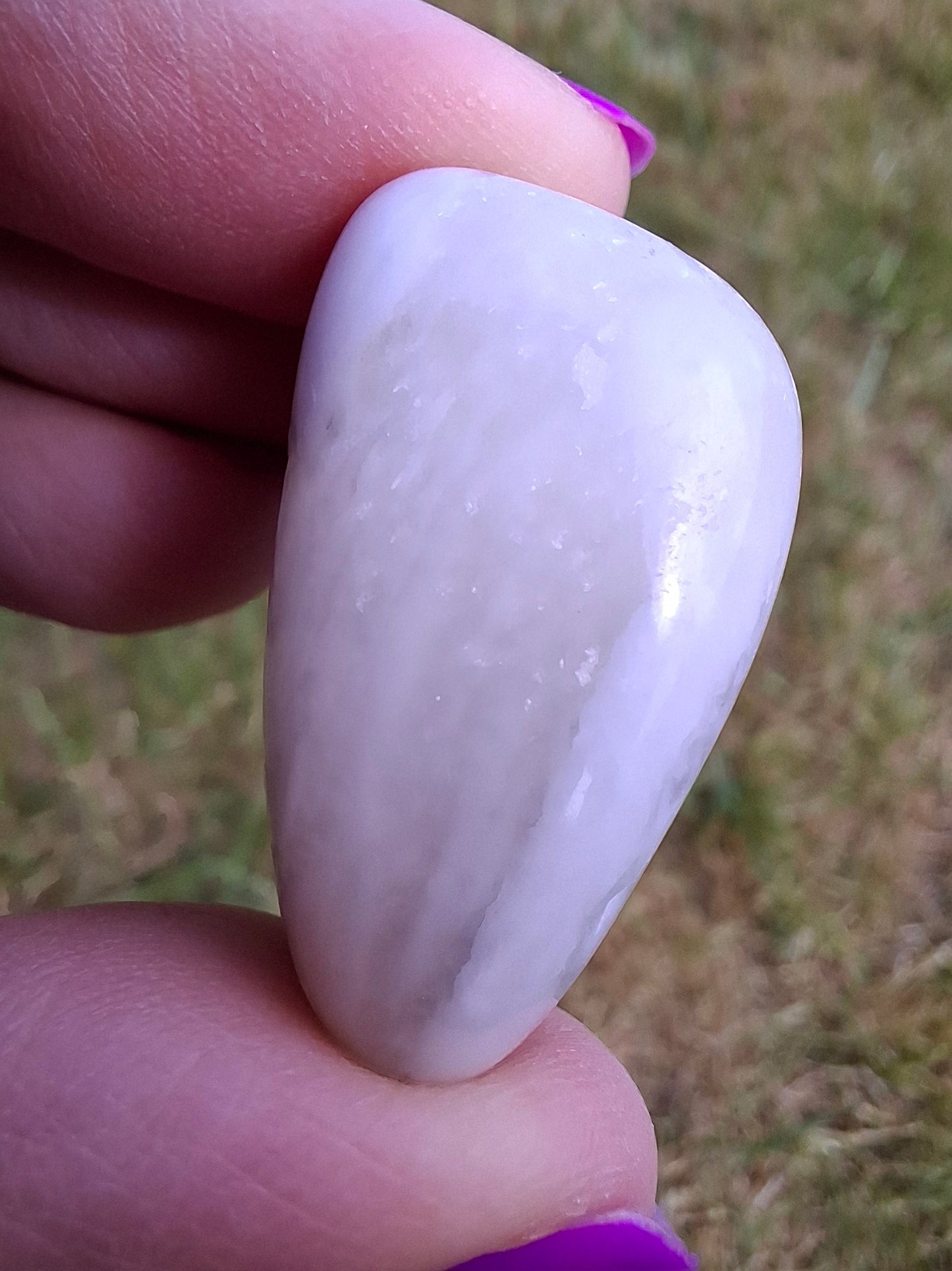 Howlite, Tumble Stone, Crystal (Ref: T43)