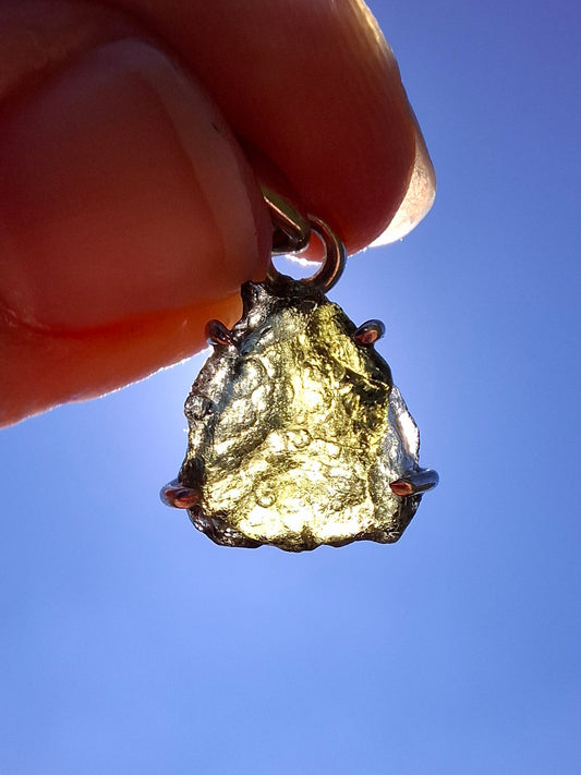 Moldavite Claw Pendant, 925 Silver, Tektite (Ref: P28)