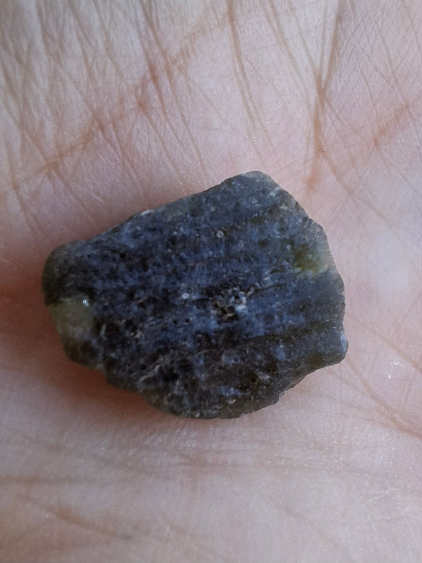 Moldavite Piece, 2.06g, Tektite (Ref: 1467)