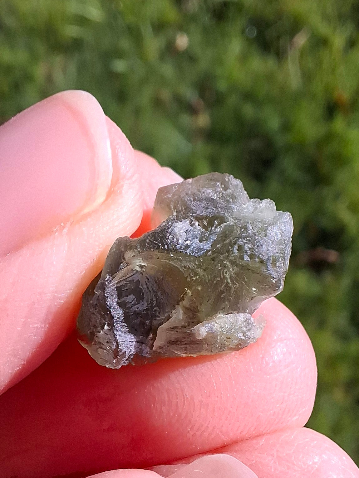 Moldavite Piece, 1.90g, Tektite (Ref: 1340)