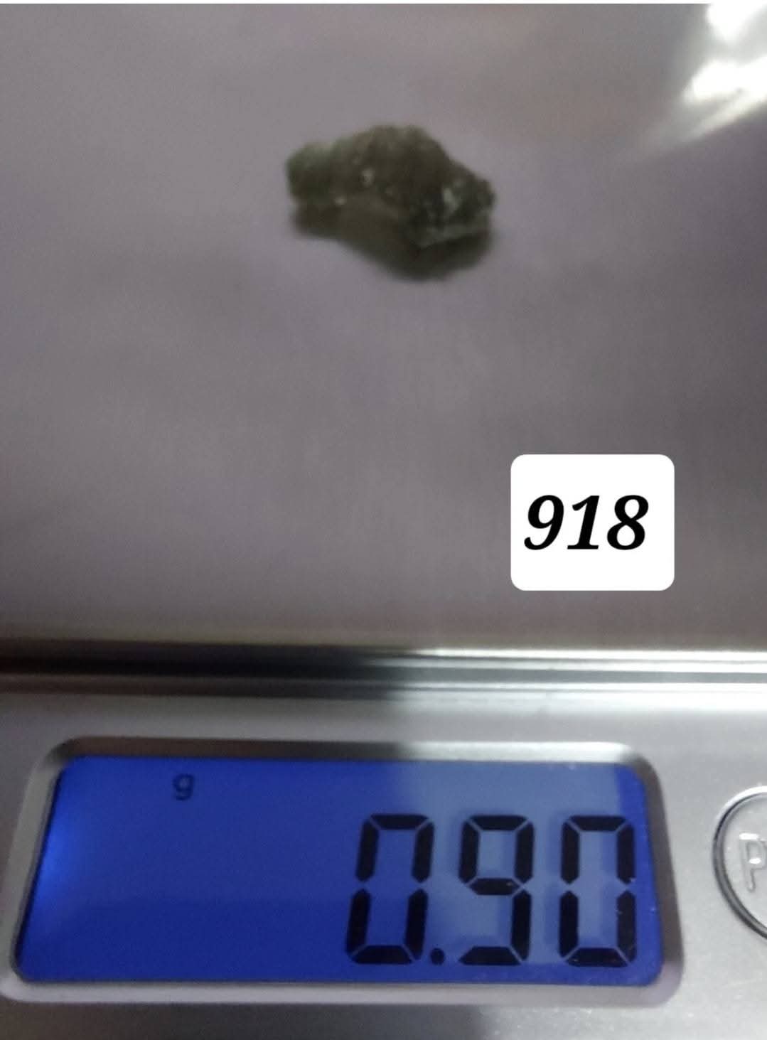 Moldavite Piece, 0.90g, Tektite (Ref: 918)