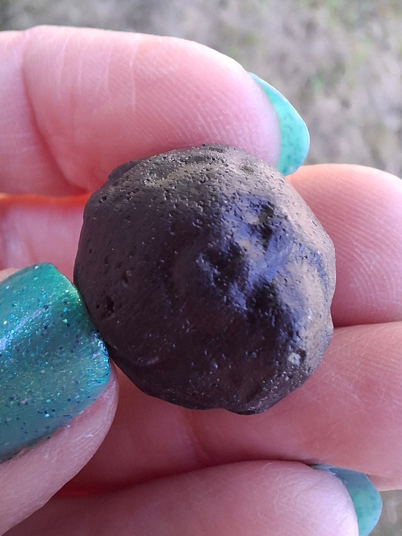 Philippinite (Rizalite), 11.31g, Tektite