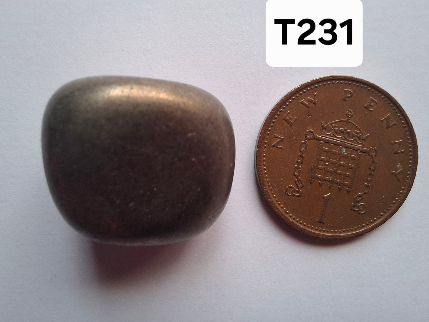 Apache Gold Tumble Stone, Crystal (Ref: T231)
