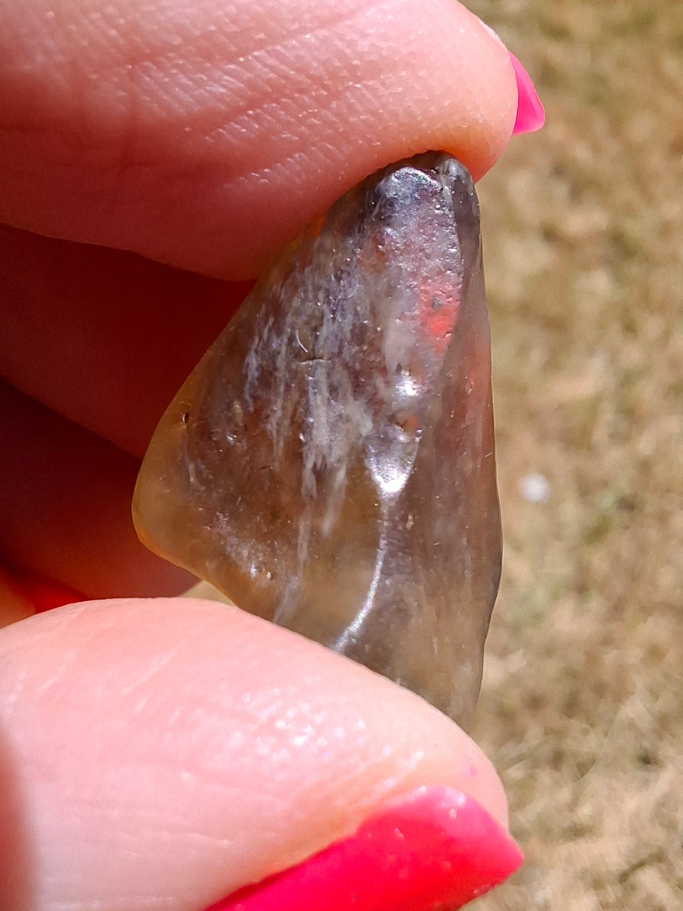 Libyan Desert Glass (darker) Piece, 4.43g, Tektite (Ref: L1361)