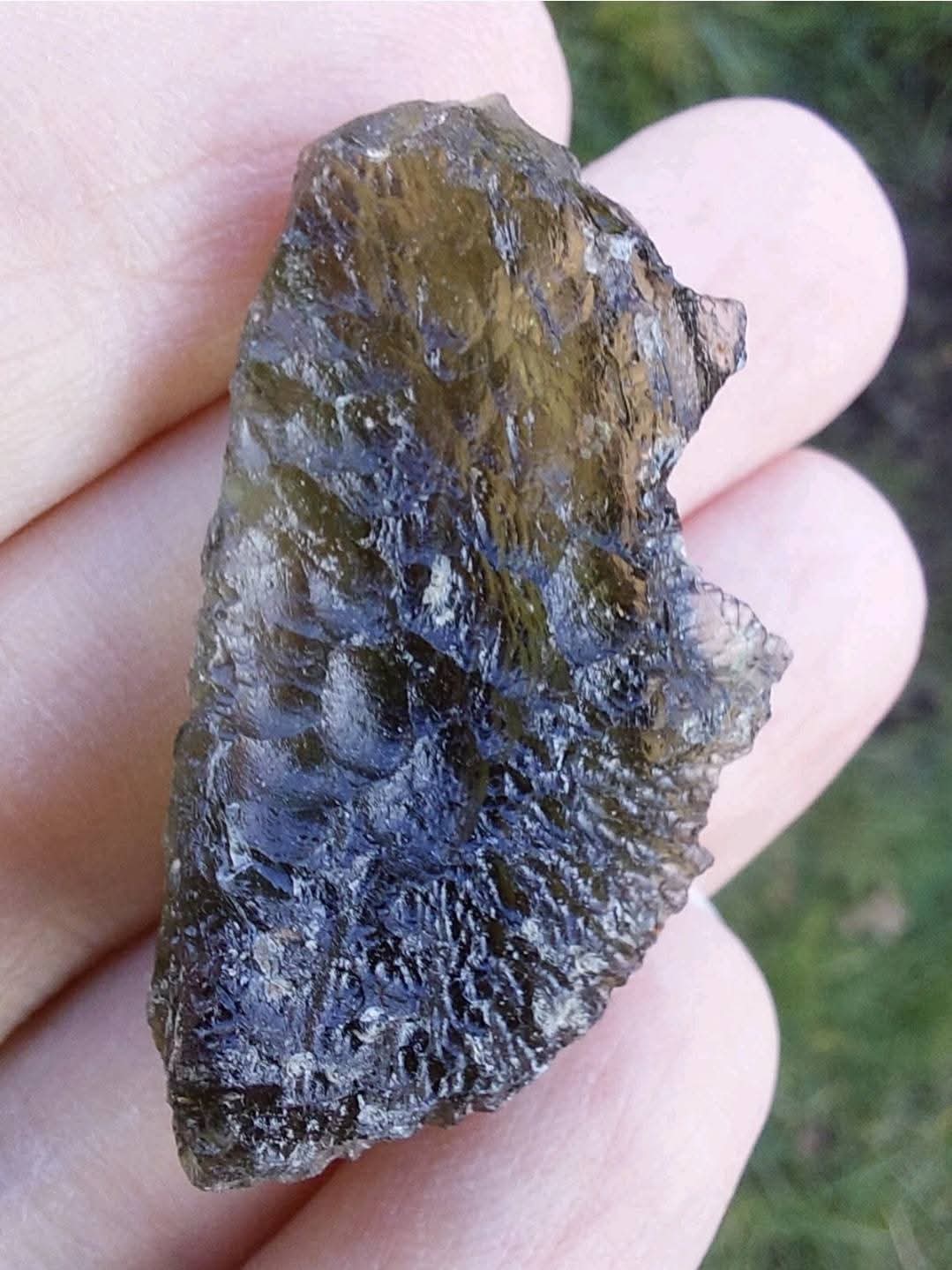 Moldavite Piece, CHLUM, 7.54g, Tektite (Ref: 1048)