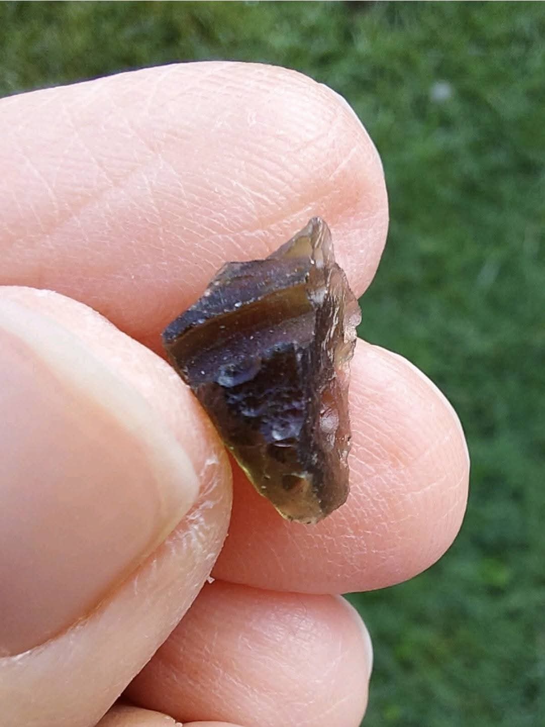 Moldavite Piece, 0.64g, Tektite (Ref: 927)