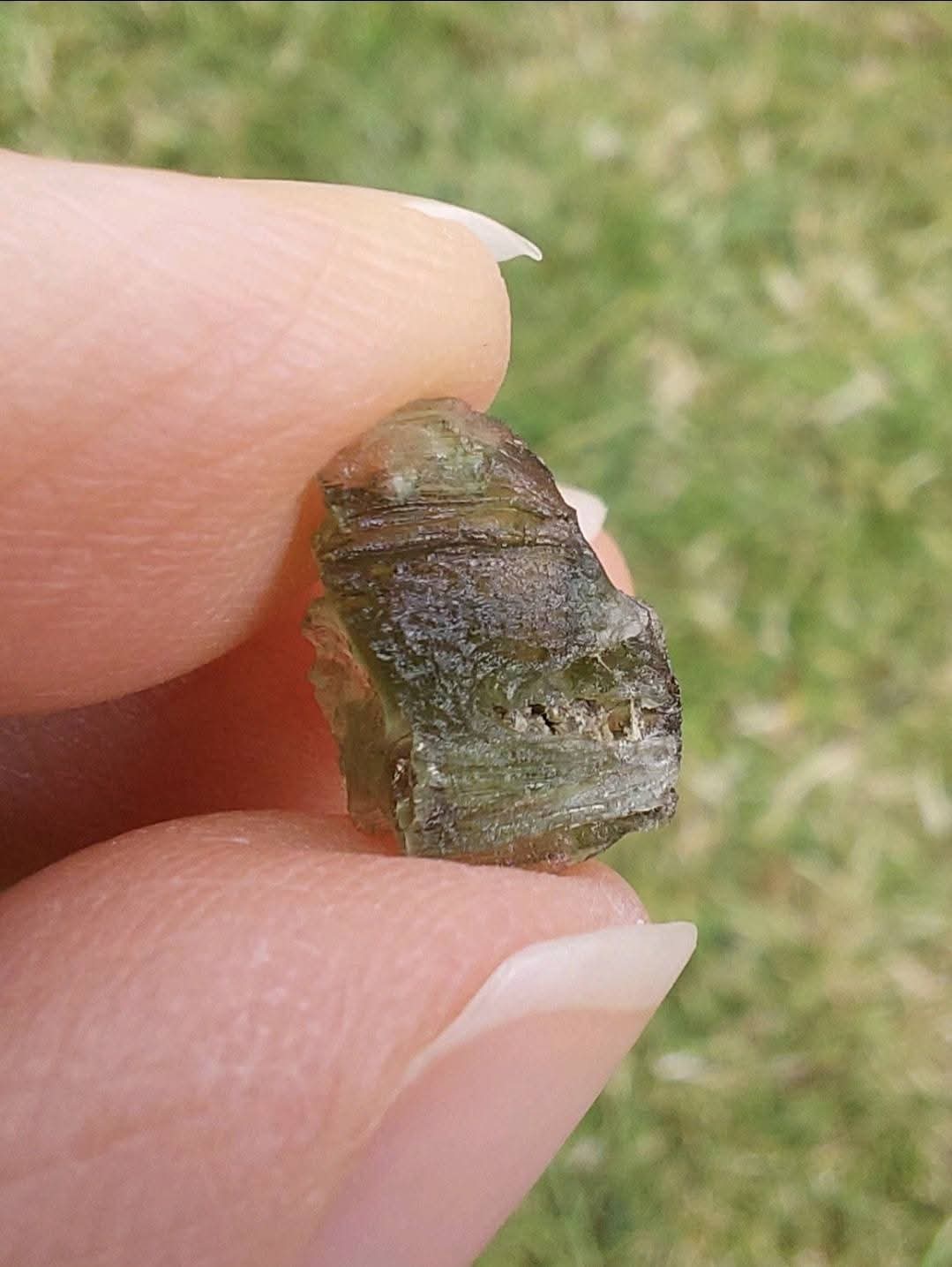 Moldavite Piece, 0.59g, Tektite (Ref: E168)