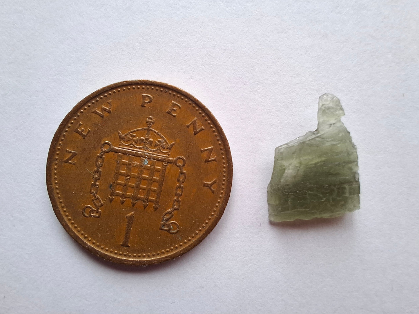 Moldavite Piece, 0.52g, Tektite (Ref: 1389)