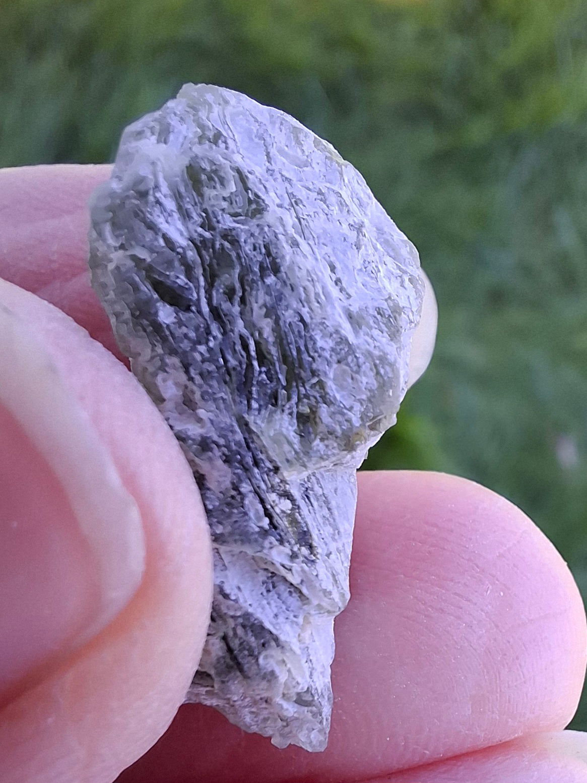 Moldavite Piece, SNOWFLAKE, FROSTED, BARTOCHOV, 4.00g, Tektite (Ref: 1367)