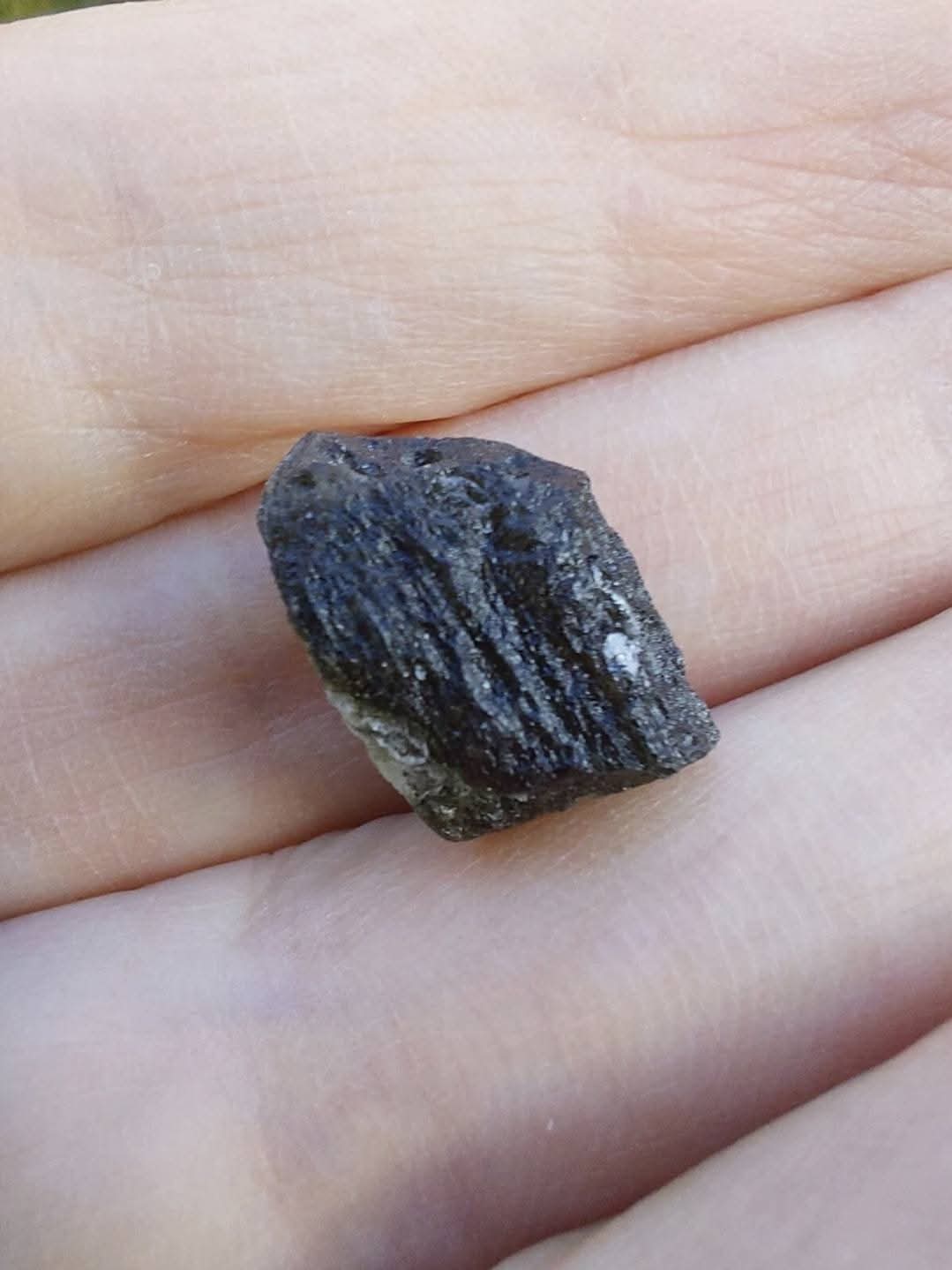 Moldavite Piece, 1.94g, Tektite (Ref: 914)