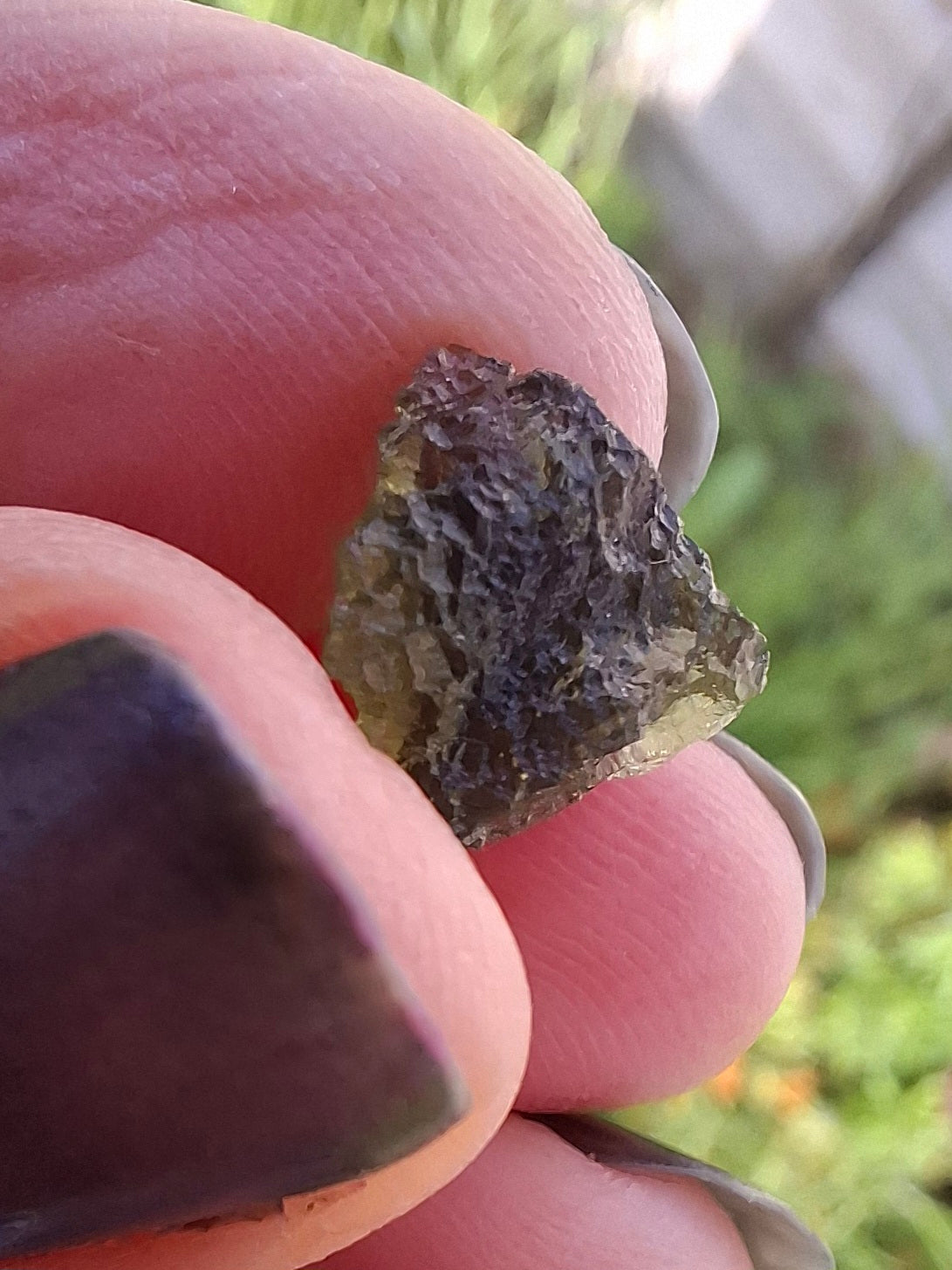 Moldavite Piece, 0.72g, Tektite (Ref: 1379)