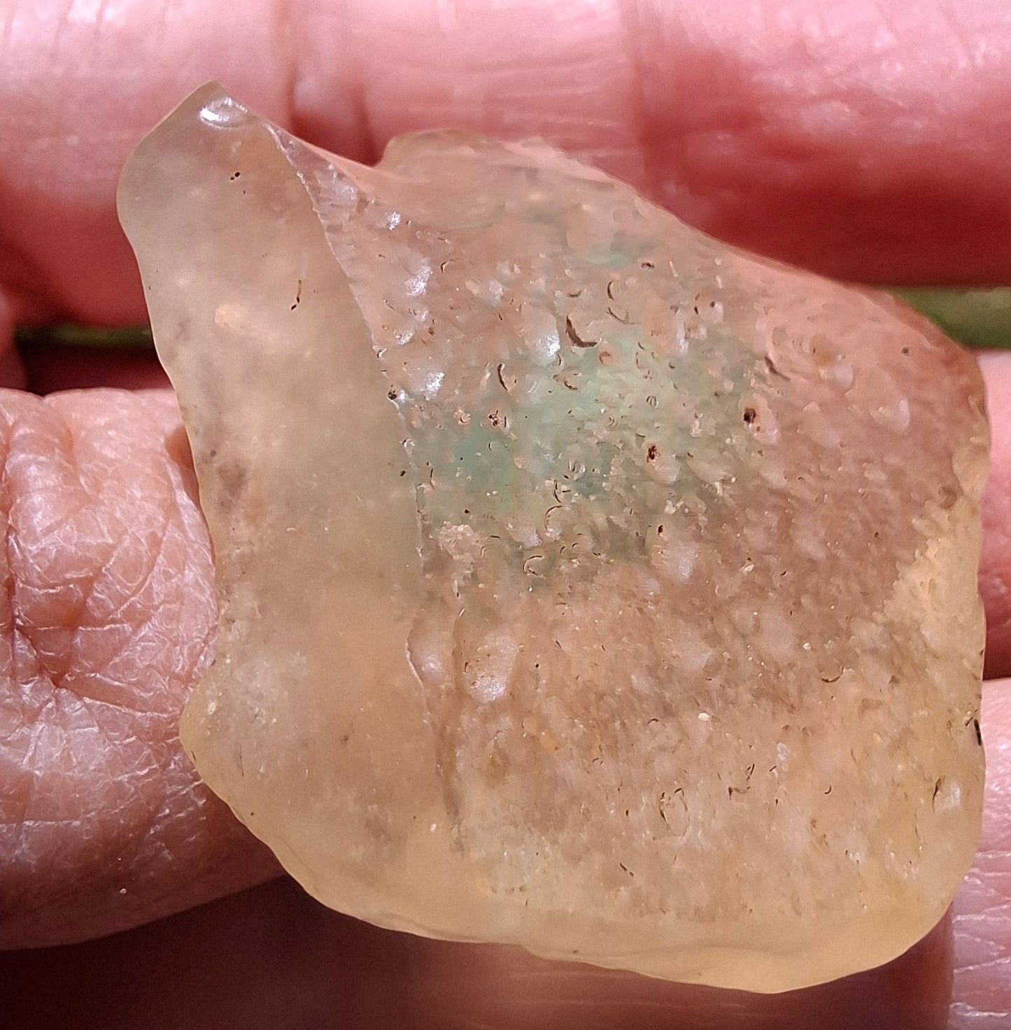 Libyan Desert Glass Piece, 15.20g, Tektite (Ref: LE276)