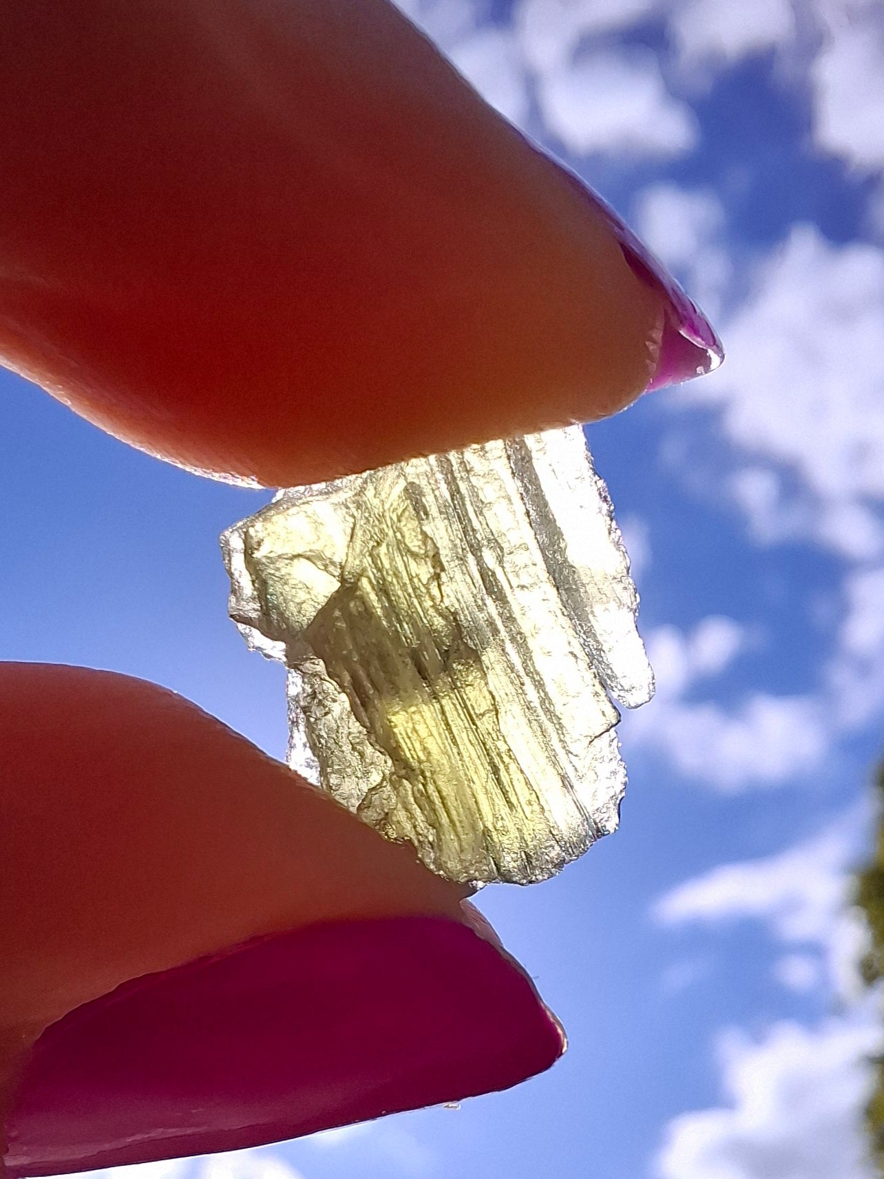Moldavite Piece, 1.00g, Tektite (Ref: 1442)
